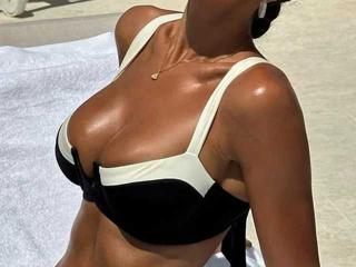 Selena777